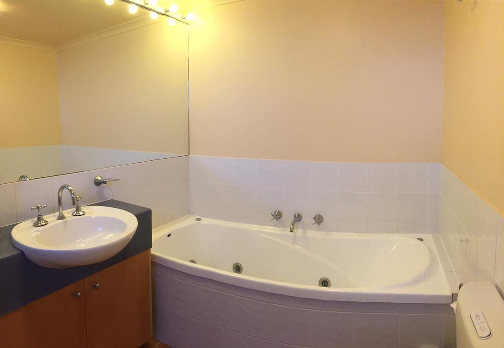 Horizons Beachfront Apartment Port Fairy Exterior photo